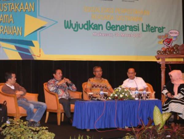 Sosialisasi Perpustakaan Bersama Sastrawan: Wujudkan Generasi Literer