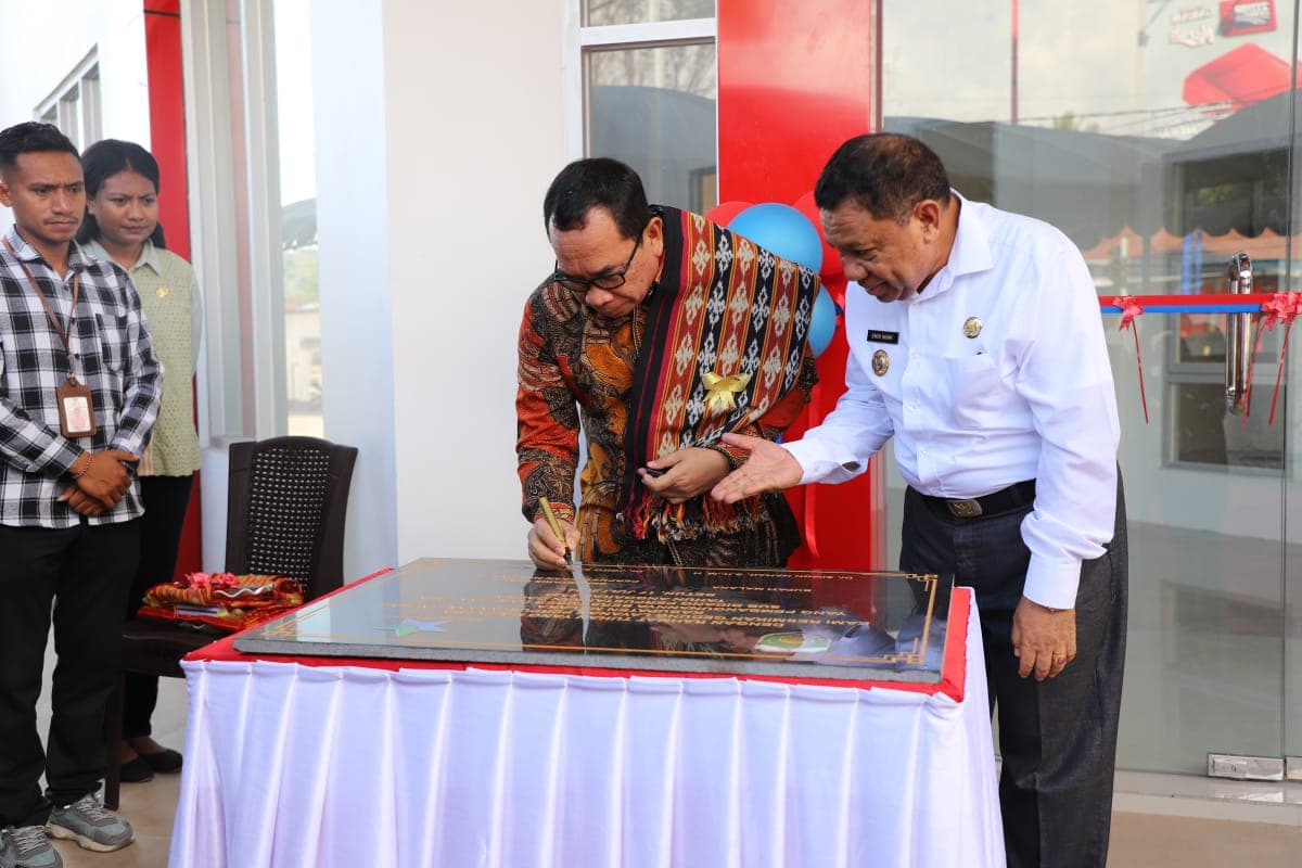 Sestama dan Bupati Malaka Resmikan Perpustakaan Kabupaten Malaka