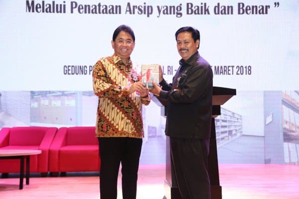 Perpustakaan Nasional Berkomitmen Mengelola Arsip dengan Tertib