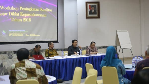 Pengajar Diklat Kepustakawanan Harus Miliki Wawasan Kekinian