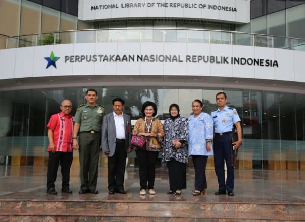 Istri Panglima TNI Terkesan dengan Fasilitas Layanan Perpusnas