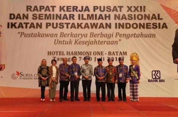 Pustakawan Berkarya Berbagi Pengetahuan untuk Kesejahteraan