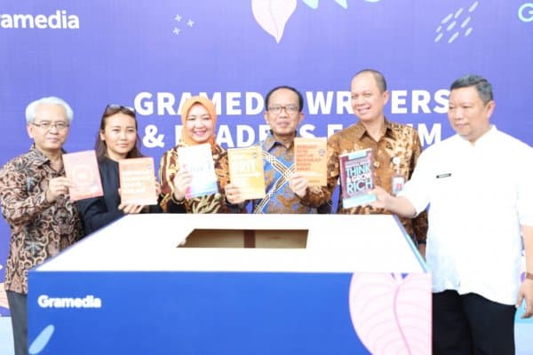 Gramedia Writers and Readers Forum 2019 : L