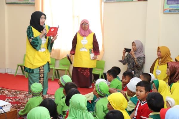 Bupati Tanggamus Ikut Semarakkan Kampanye Read Me a Book Indonesia  Â 