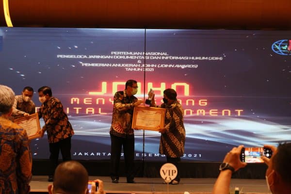 Perpusnas Raih Terbaik II pada JDIHN Awards Tahun 2021